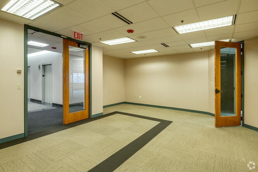 Photo of 9th Floor Ste 945 (Tower I)
