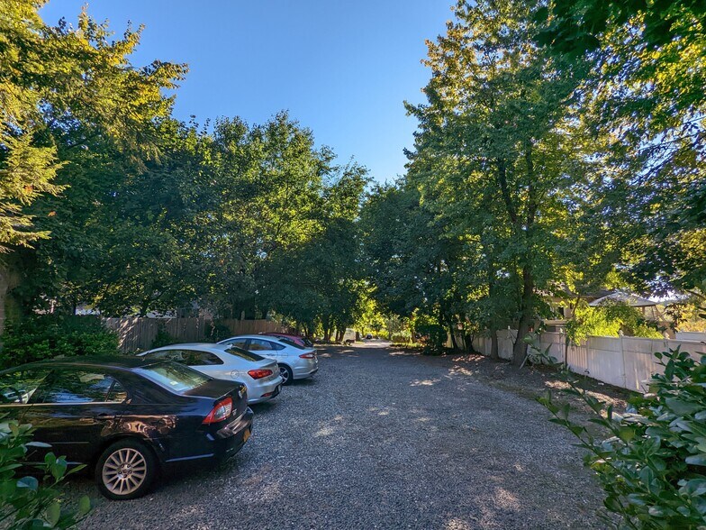 More Photos Of 10 Burnside Ave, Congers Apartments For Sale