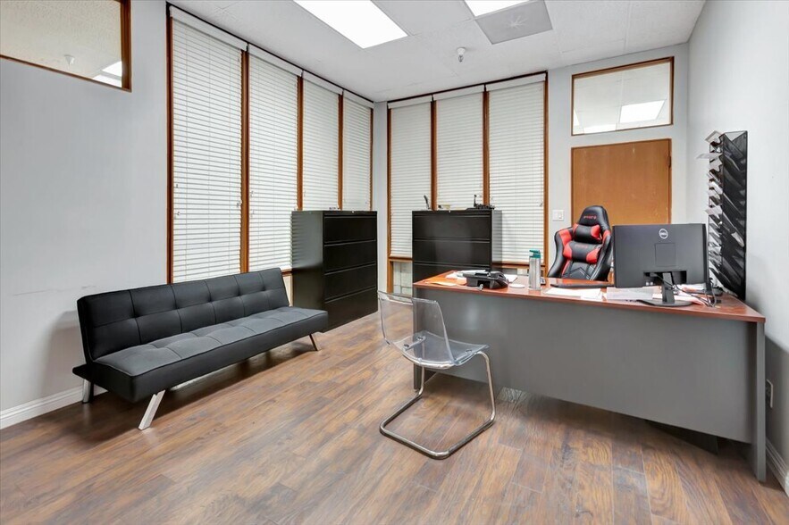 More Photos Of 1061 S Melrose St, Placentia Warehouse For Sale