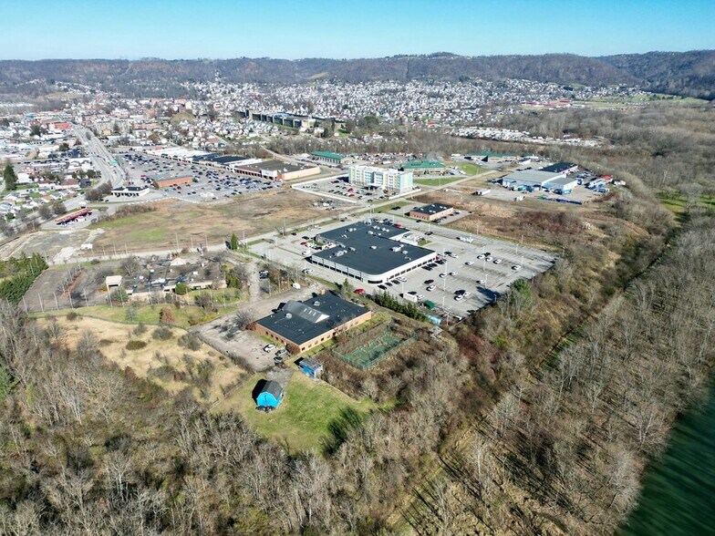 More Photos Of 1500 Lafayette Ave, Moundsville Medical For Lease