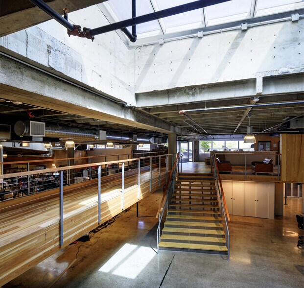 More Photos Of 3668 Albion Pl N, Seattle Office For Sale