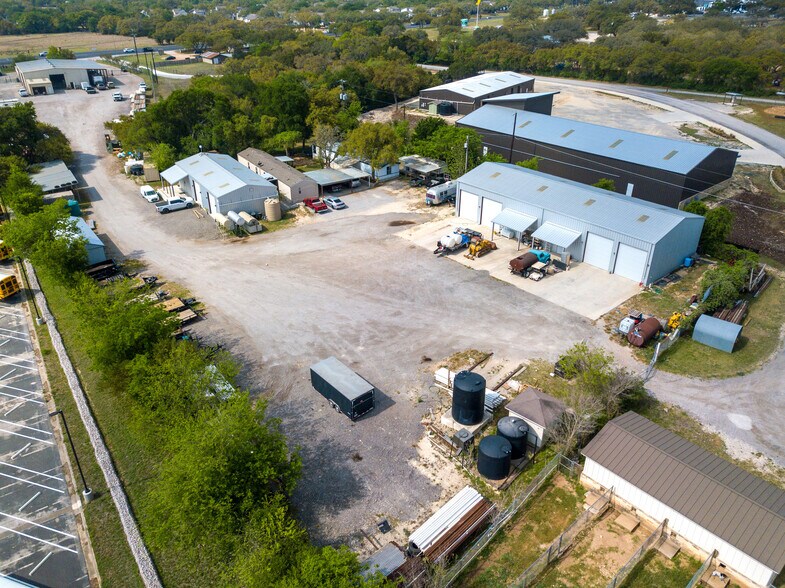 More Photos Of 2520 W Highway 290, Dripping Springs Light Manufacturing For Sale