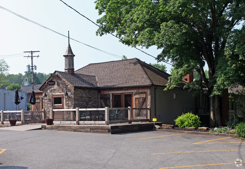 More Photos Of 504 Washington St, Chagrin Falls Restaurant For Sale