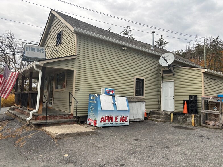 More Photos Of 3 Hamilton Rd, Pine Bush Convenience Store For Sale