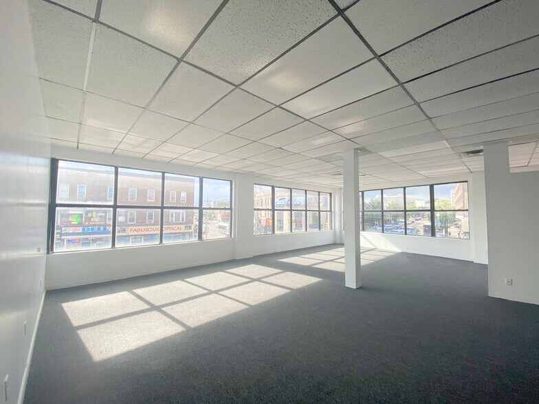 More Photos Of 90-55 Sutphin Blvd, Jamaica Storefront Retail Office For Lease