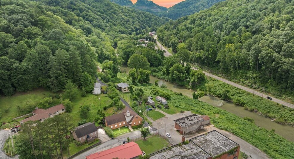 More Photos Of 112 Indian Bend Drive Hazard KY. 41701 Dr, Hazard Religious Facility For Sale