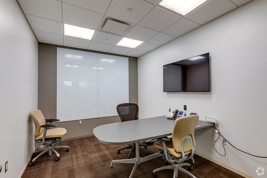 Photo of 20th Floor Ste 2000