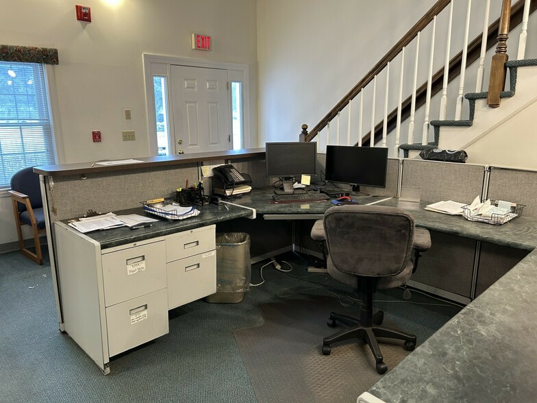 More Photos Of 475 School St, Marshfield Medical For Lease