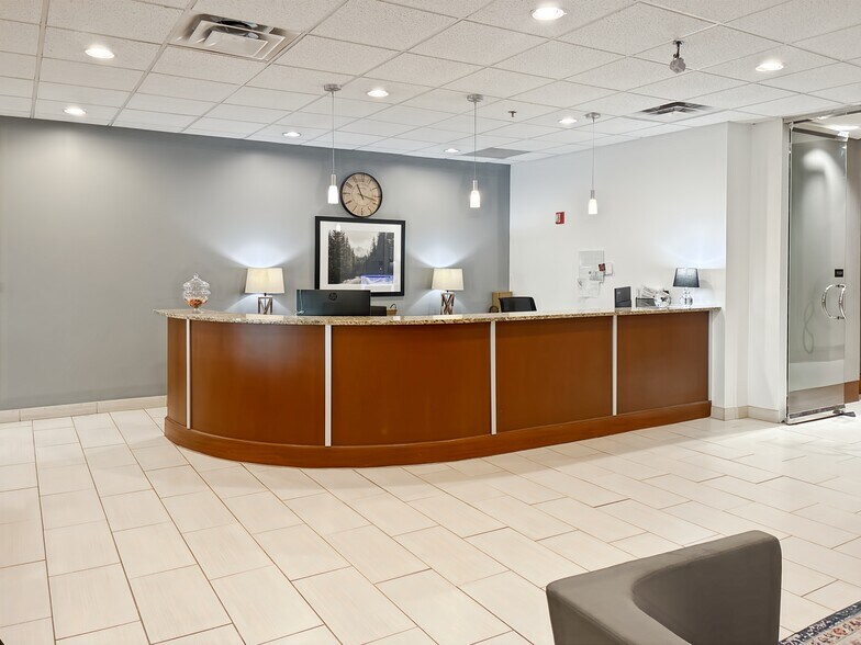 More Photos Of 1661 International Dr, Memphis Coworking Space