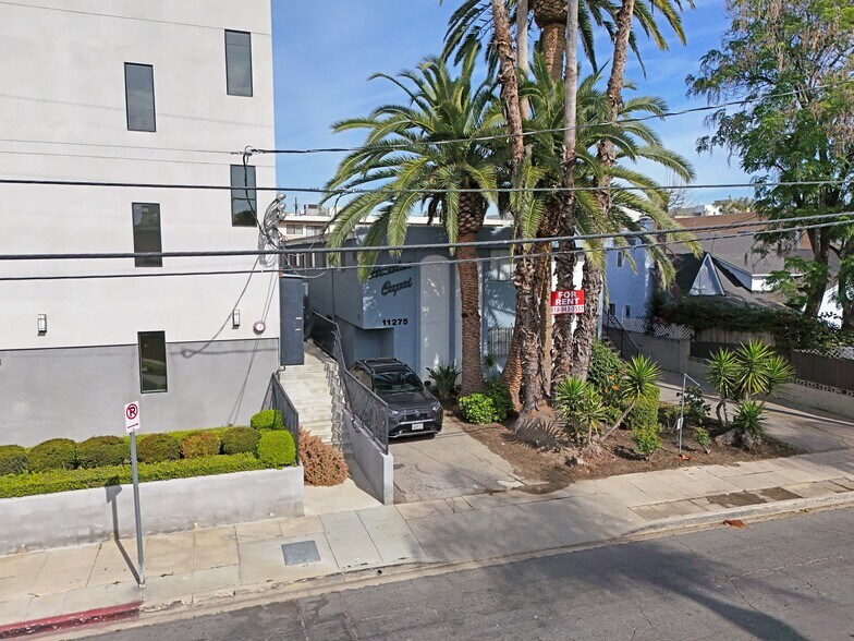 More Photos Of 11275 Huston St, North Hollywood Apartments For Sale