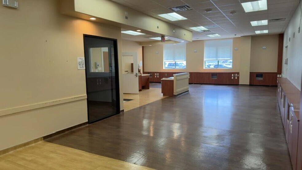 More Photos Of 1454 Main St, Fremont General Retail For Lease