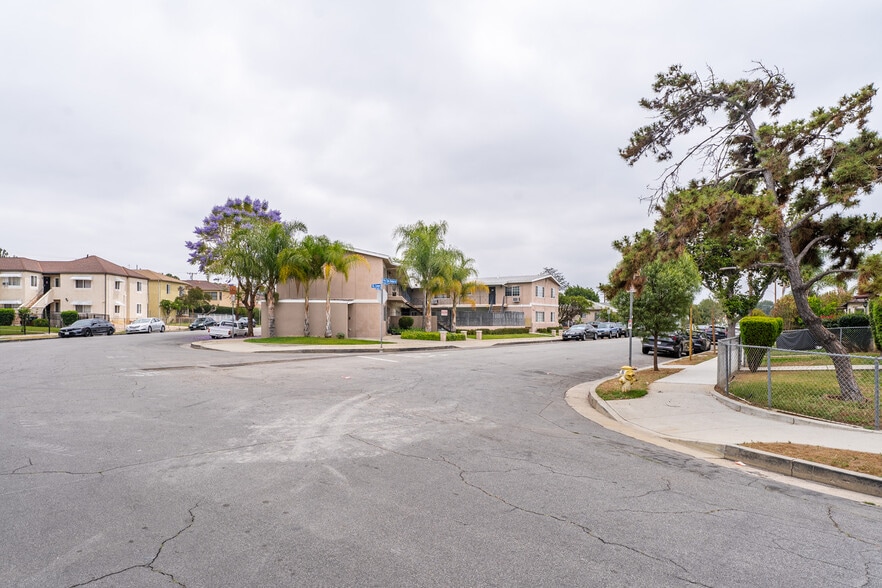 More Photos Of 5245 Via San Delarro St, Los Angeles Apartments For Sale