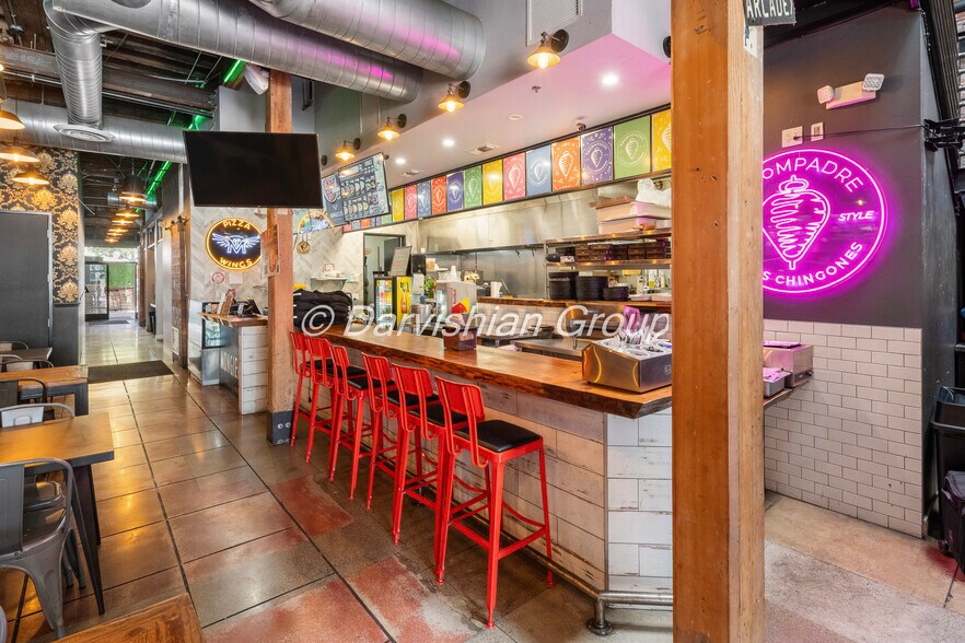 More Photos Of 515 N Main St, Santa Ana Restaurant For Sale