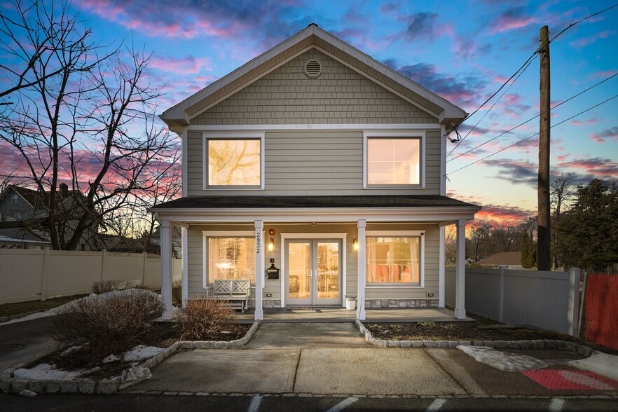 Primary Photo Of 2932 Vauxhall Rd, Vauxhall Office For Sale