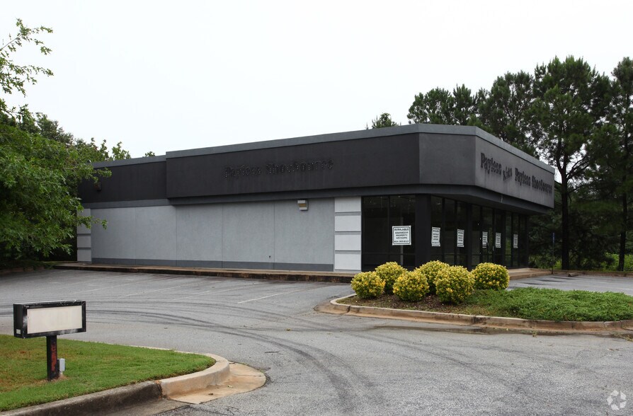 More Photos Of 426 Grayson Hwy, Lawrenceville Freestanding For Sale