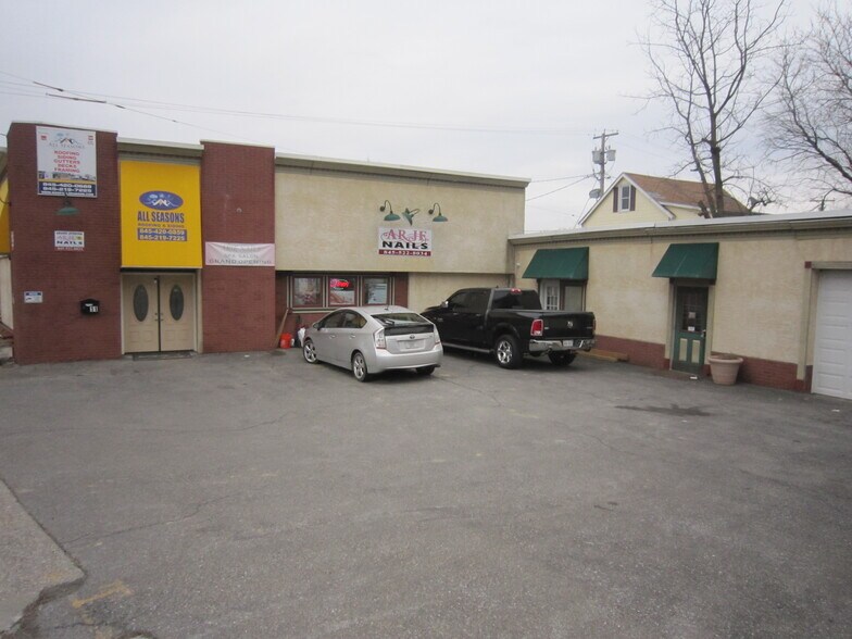 More Photos Of 11 Quassaick Ave, New Windsor Township Storefront For Sale
