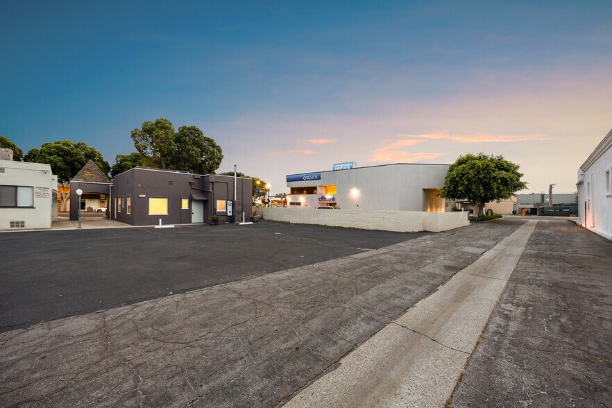 More Photos Of 9511 Las Tunas Dr, Temple City Medical For Sale