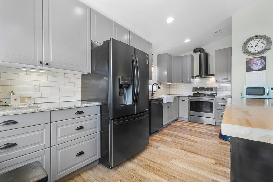 More Photos Of 7709 Ridgewood Ave, Cape Canaveral Apartments For Sale