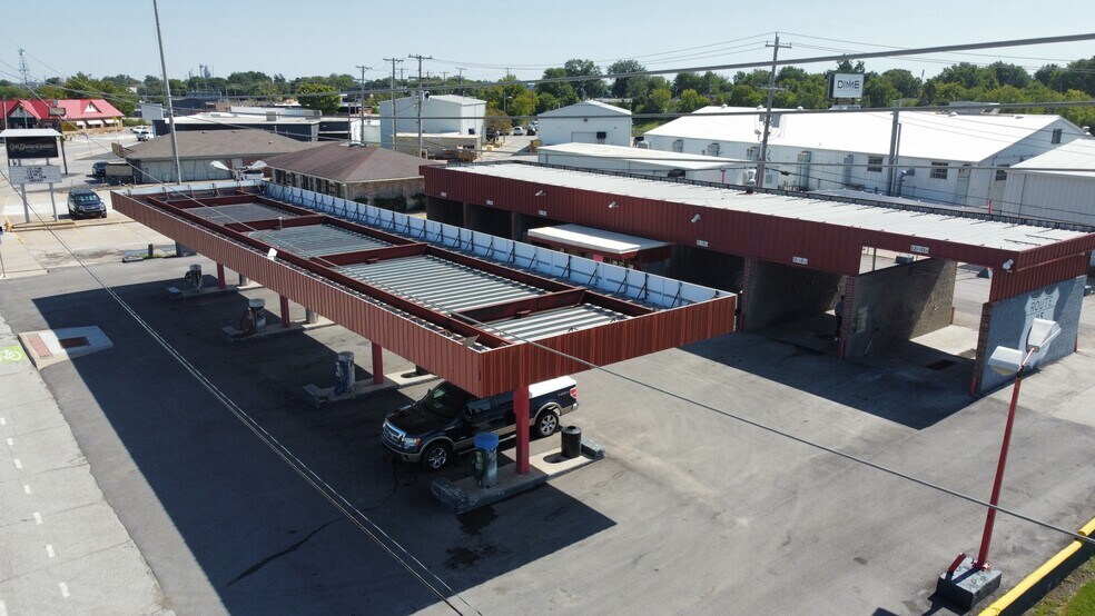Primary Photo Of 4129 Southwest Blvd, Tulsa Carwash For Sale