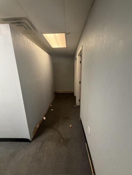 More Photos Of 216 Industrial Dr, Ridgeland Warehouse For Sale