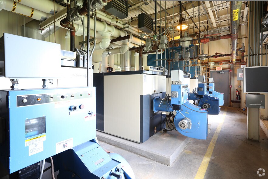 More Photos Of 2600 Manitou Rd, Rochester Research And Development For Sale