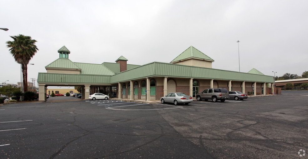 More Photos Of 224 E Garden St, Pensacola Apartments For Sale