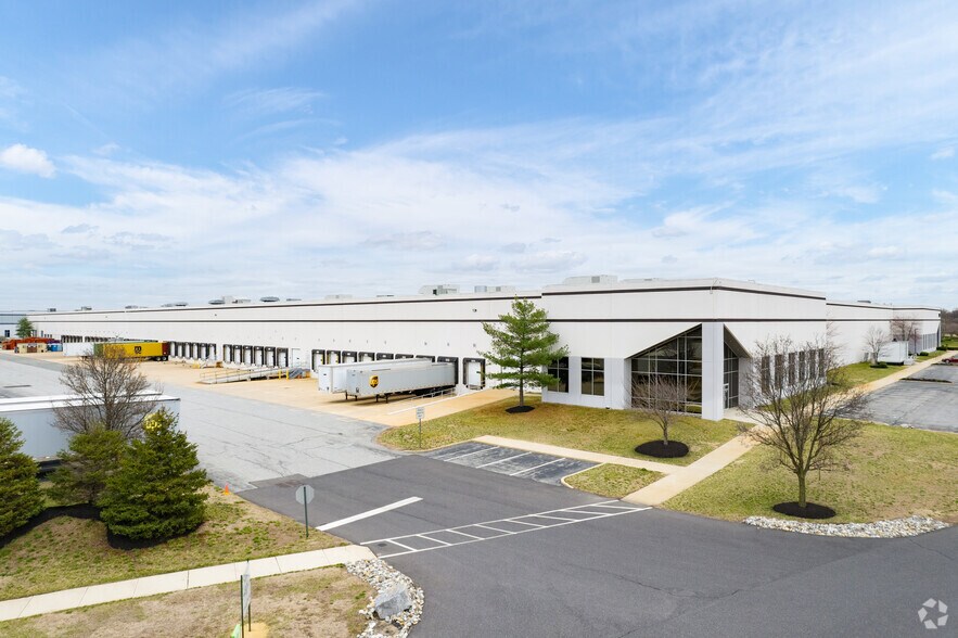 More Photos Of 1130 Commerce Blvd, Logan Township Distribution For Lease