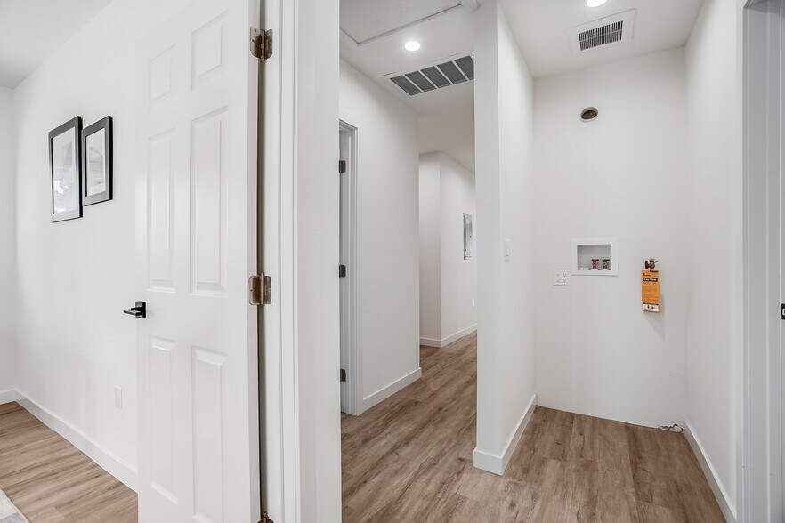 More Photos Of 7008 Encino Ave, Van Nuys Apartments For Sale