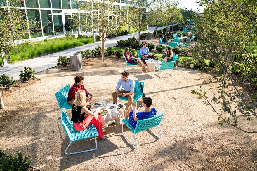 More Photos Of 500 Technology Dr, Irvine Office For Lease