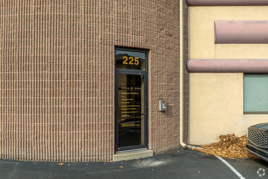 More Photos Of 201 N Presidential Blvd, Bala Cynwyd Office For Lease