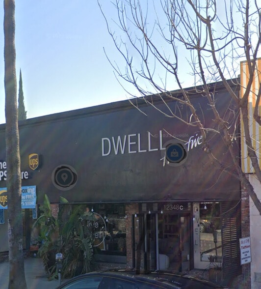 More Photos Of 12348 Ventura Blvd, Studio City Freestanding For Lease