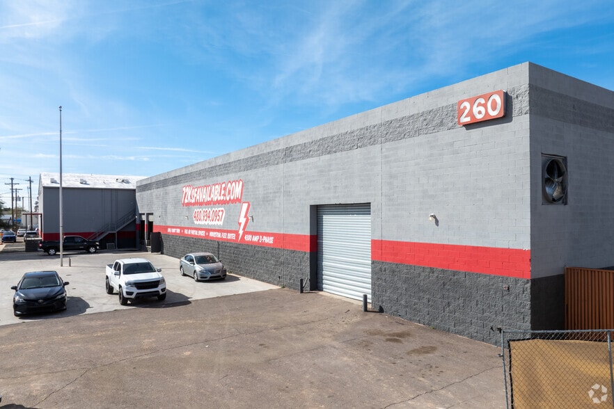 More Photos Of 260 S Hibbert St, Mesa Warehouse For Lease