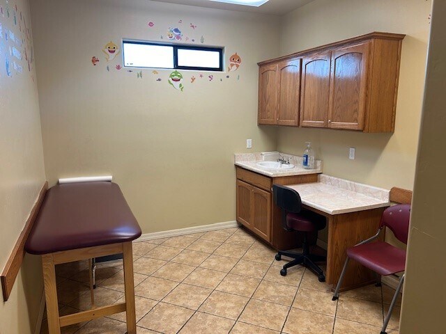 More Photos Of 2851 S Avenue B, Yuma Medical For Lease