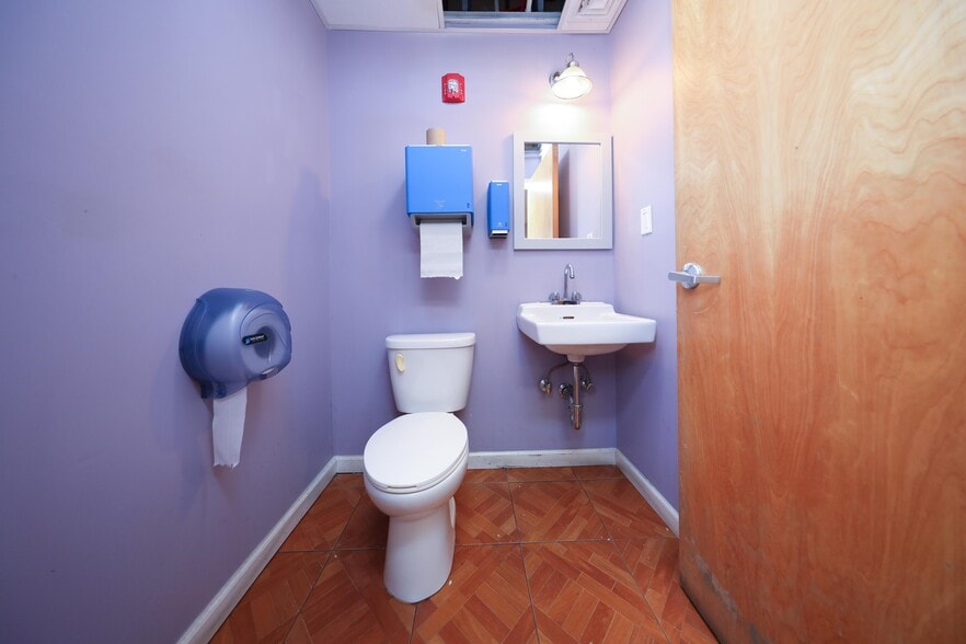 More Photos Of 343 Sand Ln, Staten Island Daycare Center For Sale