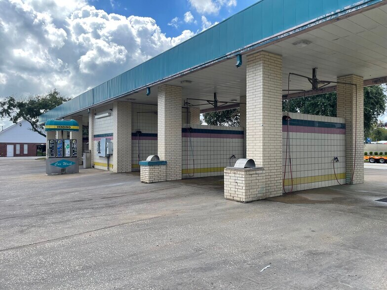 More Photos Of 5717 Red Bluff Rd, Pasadena Carwash For Sale