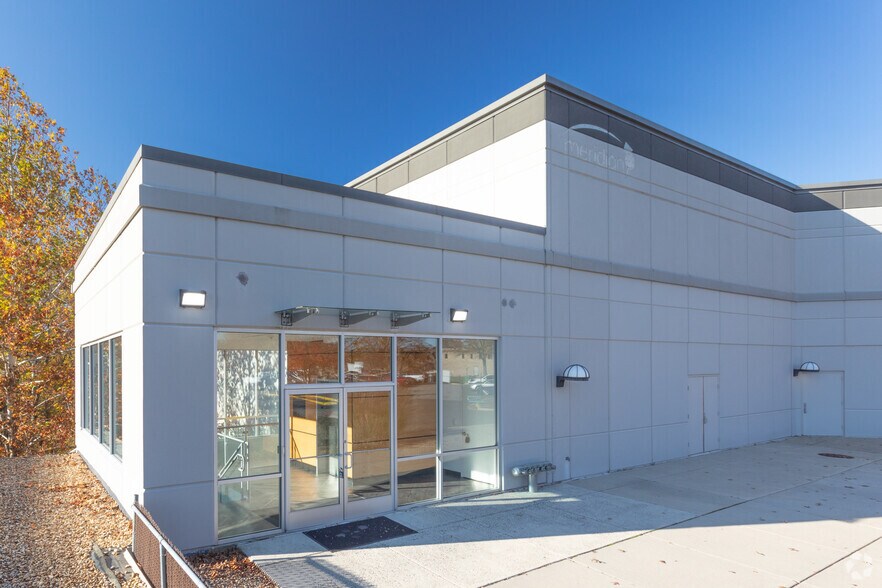 More Photos Of 5775 General Washington Dr, Alexandria Warehouse For Lease