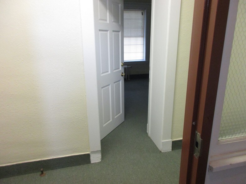 More Photos Of 541 W Wooster St, Bowling Green Office For Lease