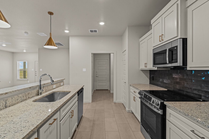 More Photos Of 7030-7036 41st st, Lubbock Apartments For Sale