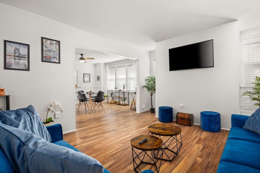 More Photos Of 810 E Sciota Ave, Peoria Heights Multifamily For Sale