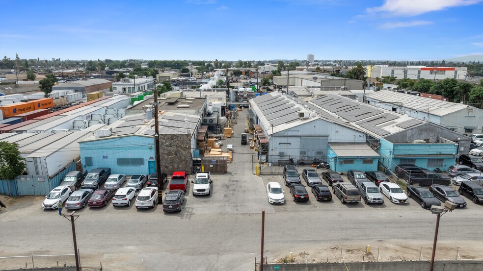 More Photos Of 424 E Dixon St, Compton Manufacturing For Sale