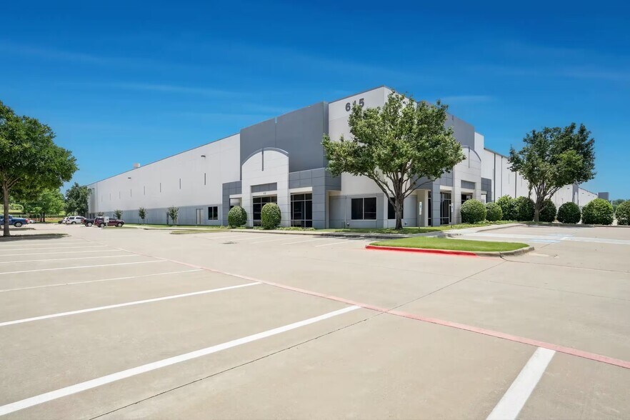 More Photos Of 615 Westport Pky, Grapevine Unknown For Lease