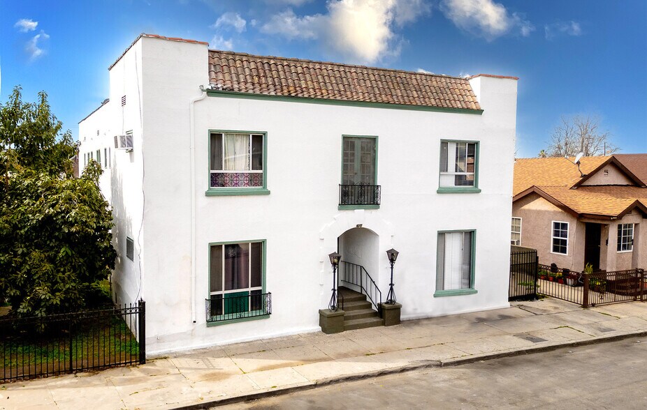 More Photos Of 440 E 27th St, Los Angeles Apartments For Sale