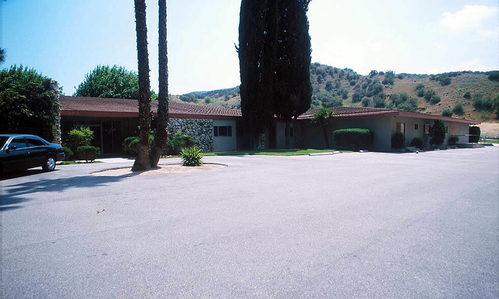 More Photos Of 21704 Golden Triangle Rd, Santa Clarita Medical For Lease