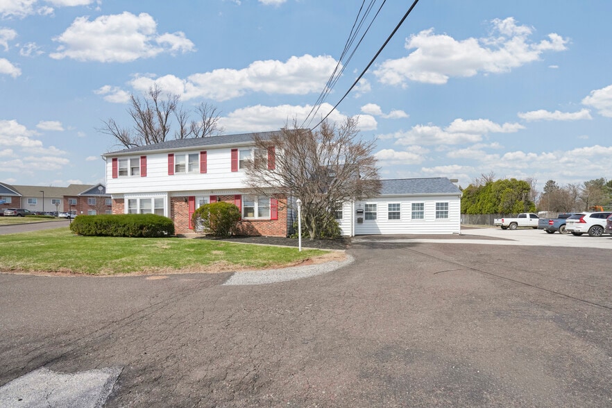 More Photos Of 1425 S Collegeville Rd, Collegeville General Retail For Lease