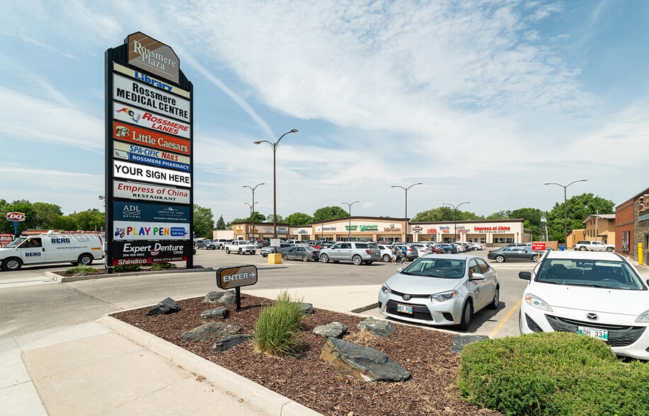 More Photos Of 1050 Henderson Hwy, Winnipeg General Retail For Lease