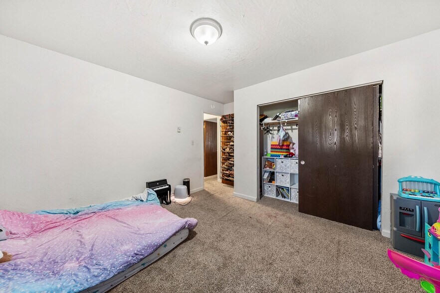 More Photos Of 4584 S Terrace Ave, Lakeport Apartments For Sale