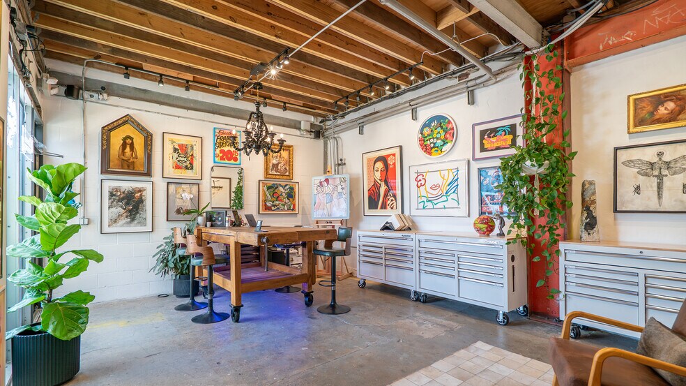 More Photos Of 230 NW 71st St, Miami Warehouse For Sale