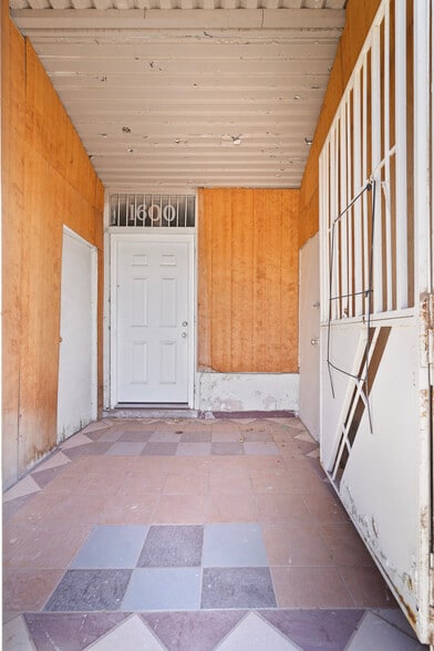 More Photos Of 1600 Wyoming Ave, El Paso Storefront Retail Residential For Sale