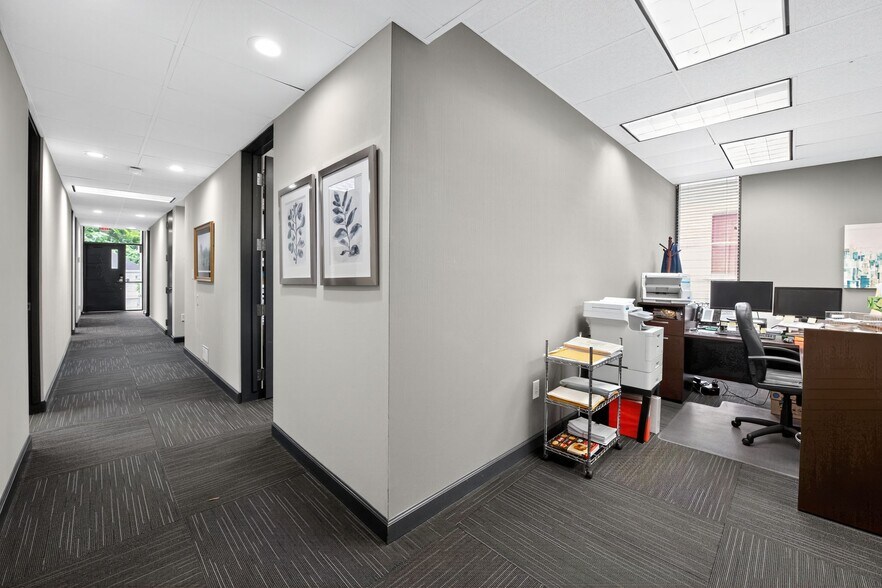 More Photos Of 412 St Marys St, Raleigh Office For Sale