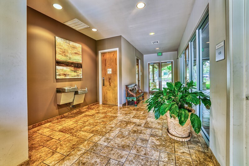 More Photos Of 184 Creekside Park Rd, Spring Branch Unknown For Lease